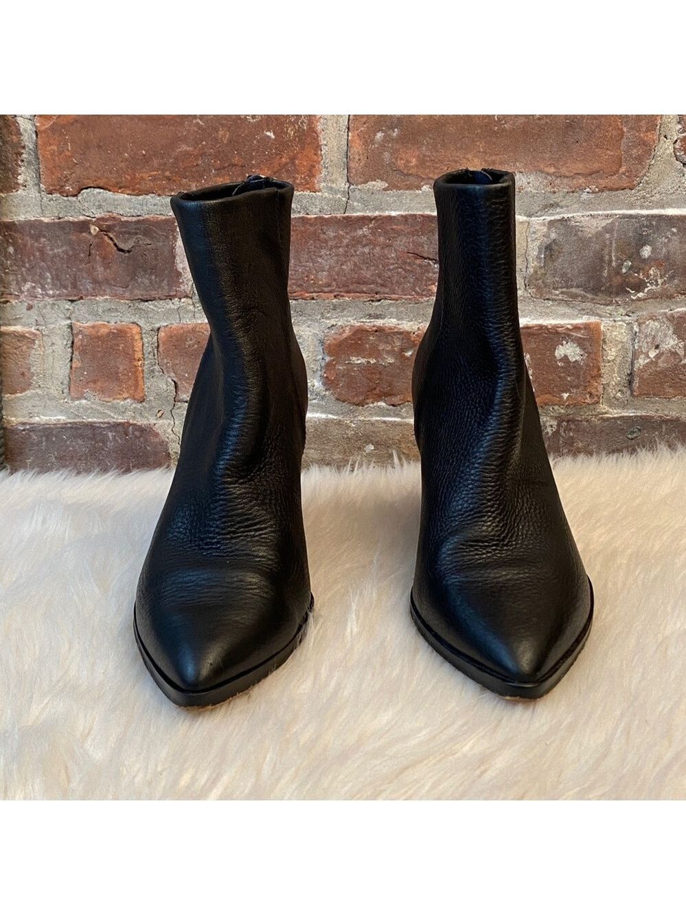Dolce Vita Issa Black Leather Pointed-Toe Ankle Booties, Size 7.5 - Picture 6 of 17